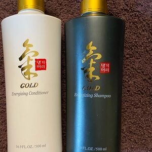 Gold Energizing Shampoo & Conditioner Set — Black Shampoo, White Conditioner